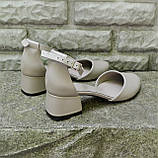 Шкіряні босоніжки на маленькому підборі, фото 2