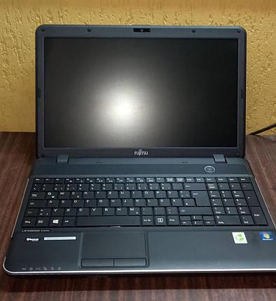 Б/в Ноутбук Fujitsu LifeBook A512 15.6" 1366x768| Core i5-3230M| 8 GB RAM| 300 GB HDD| HD 4000, фото 1