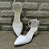 Шкіряні босоніжки на маленькому підборі, фото 5