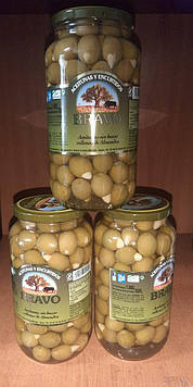 Оливки  Bravo фаршировані корнішонами 1кг, Іспанія