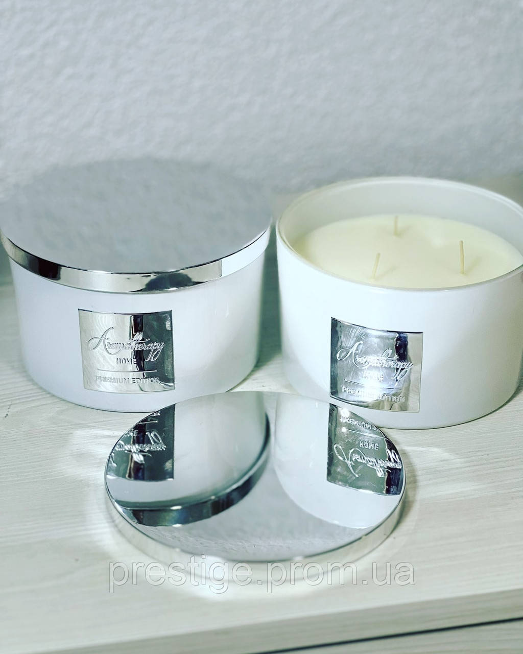 Большая ароматизированная белая свечка Aromatherapy home Premium