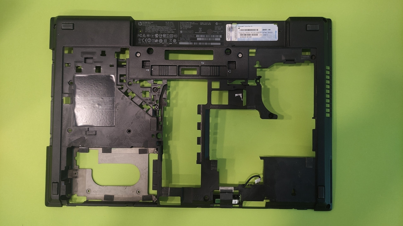 Нижня кришка піддон корпусу HP EliteBook 8570p