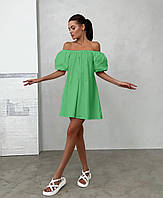 Зелёное нежное женское короткое лёгкое платье из софта с открытыми плечами