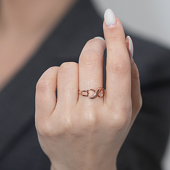 Каблучка срібна Нескінченність без каменів з позолотою