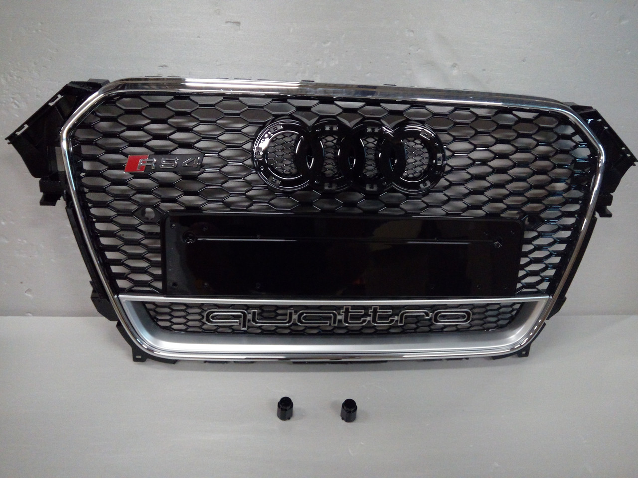 Решітка радіатора Audi A4 B8 2012-2015 стиль RS4 (хром окантовка + Quattro), фото 1