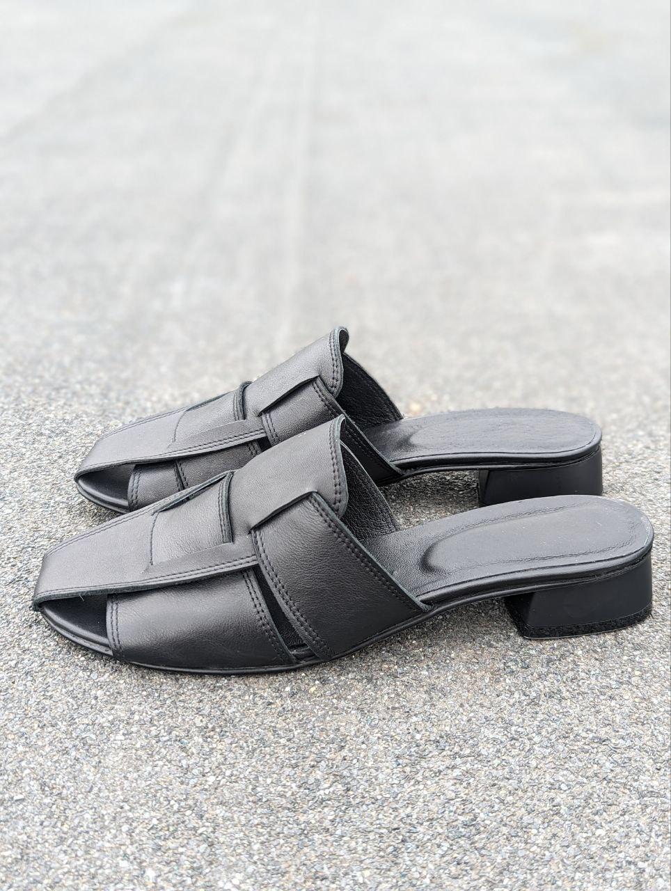 STTOPA Розміри 42,43. Шльопанці великих розмірів шкіряні. Каблук 3 см. 361-3645-3 Чорні, фото 1