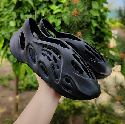 Кросівки чорні Yeezy Foam Runner BLACK жіночі унісекс, фото 6