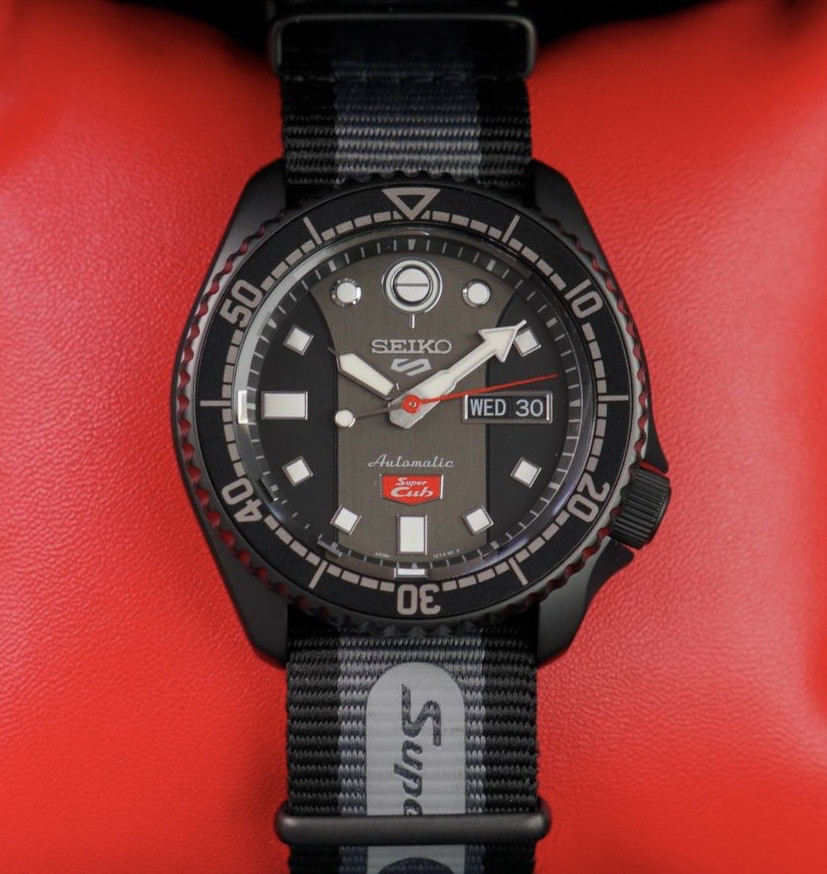 Годинник Seiko 5 SRPJ75K1 Sports Honda Super Cub Limited Edition