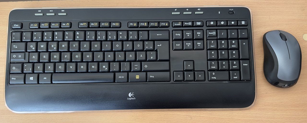 Комплект бездротова клавіатура Logitech K520 + ведмедик M310 + USB адаптер 2,4 ГГц