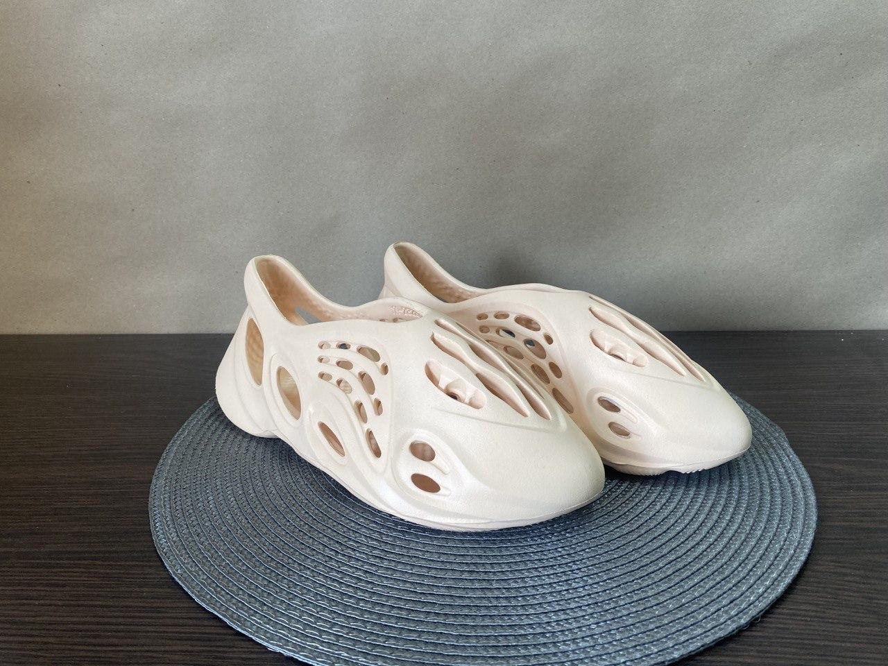 Yeezy Foam Runner SALMON 36-40р