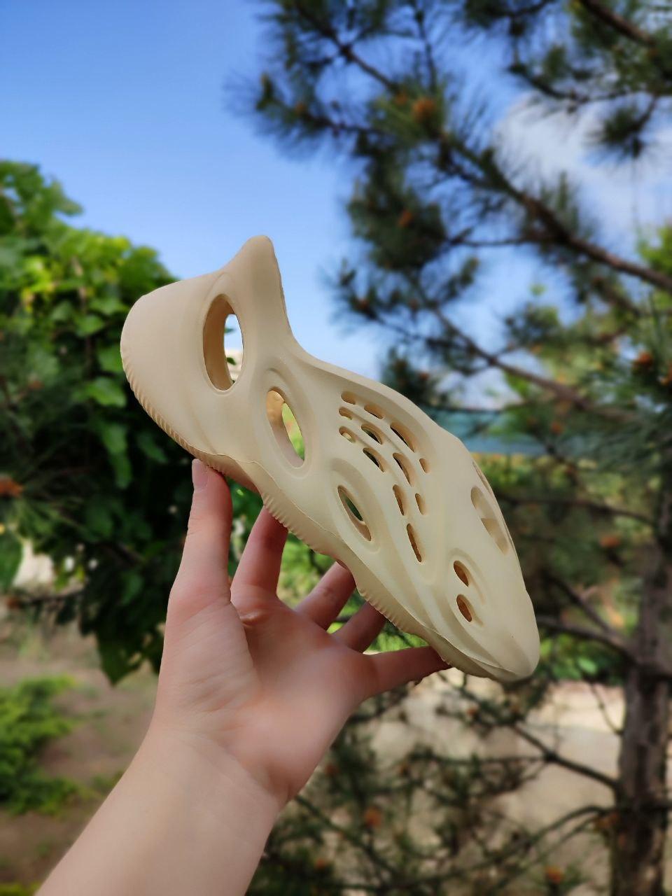 Кросівки БЕЖЕВІ Yeezy Foam Runner BEIGE жіночі унісекс