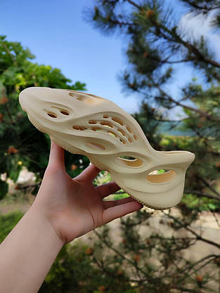 Кросівки БЕЖЕВІ Yeezy Foam Runner BEIGE жіночі унісекс, фото 2