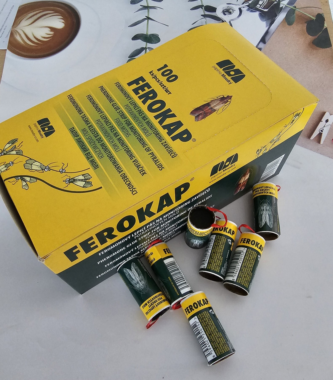 Липка стрічка від молі FEROKAP 100 шт.