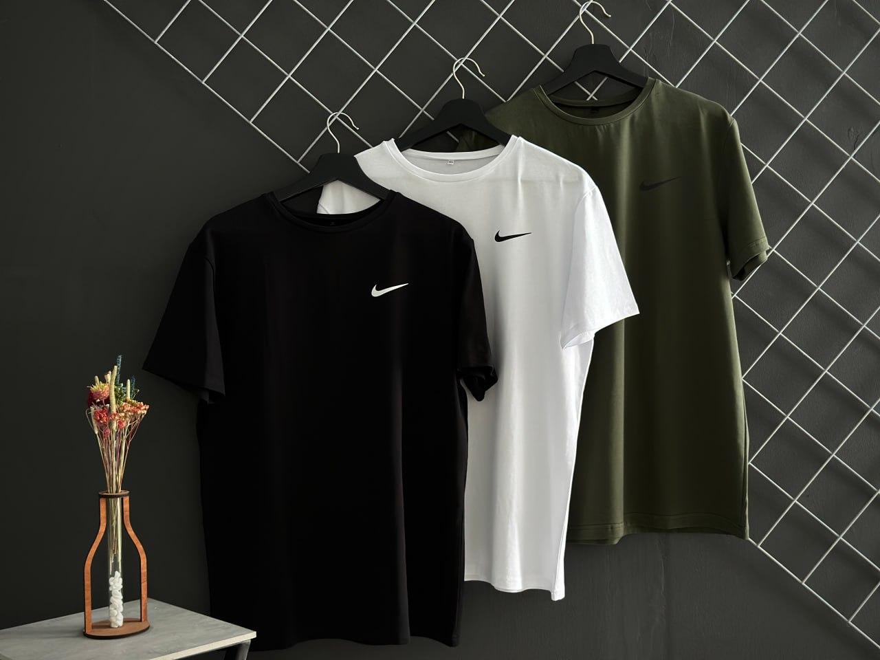 Чоловіча футболка Nike 3 шт. чорна хакі біла бавовняна літня Теніска Найк спортивна на літо
