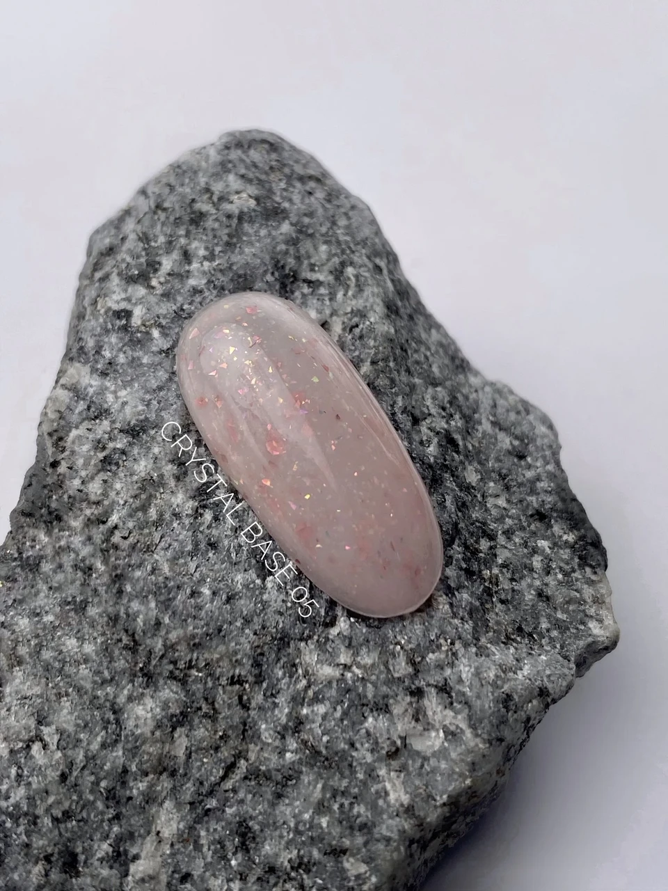 Камуфлююча база #05 з пластівцями Crystal Base Lukum, 10 мл