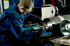 Професійна пряма шліфувальна машина Metabo GE 950 G Plus : 950 Вт, об.х.х. 8700 об/хв, цанга 6мм, вага 1.7 кг, фото 4