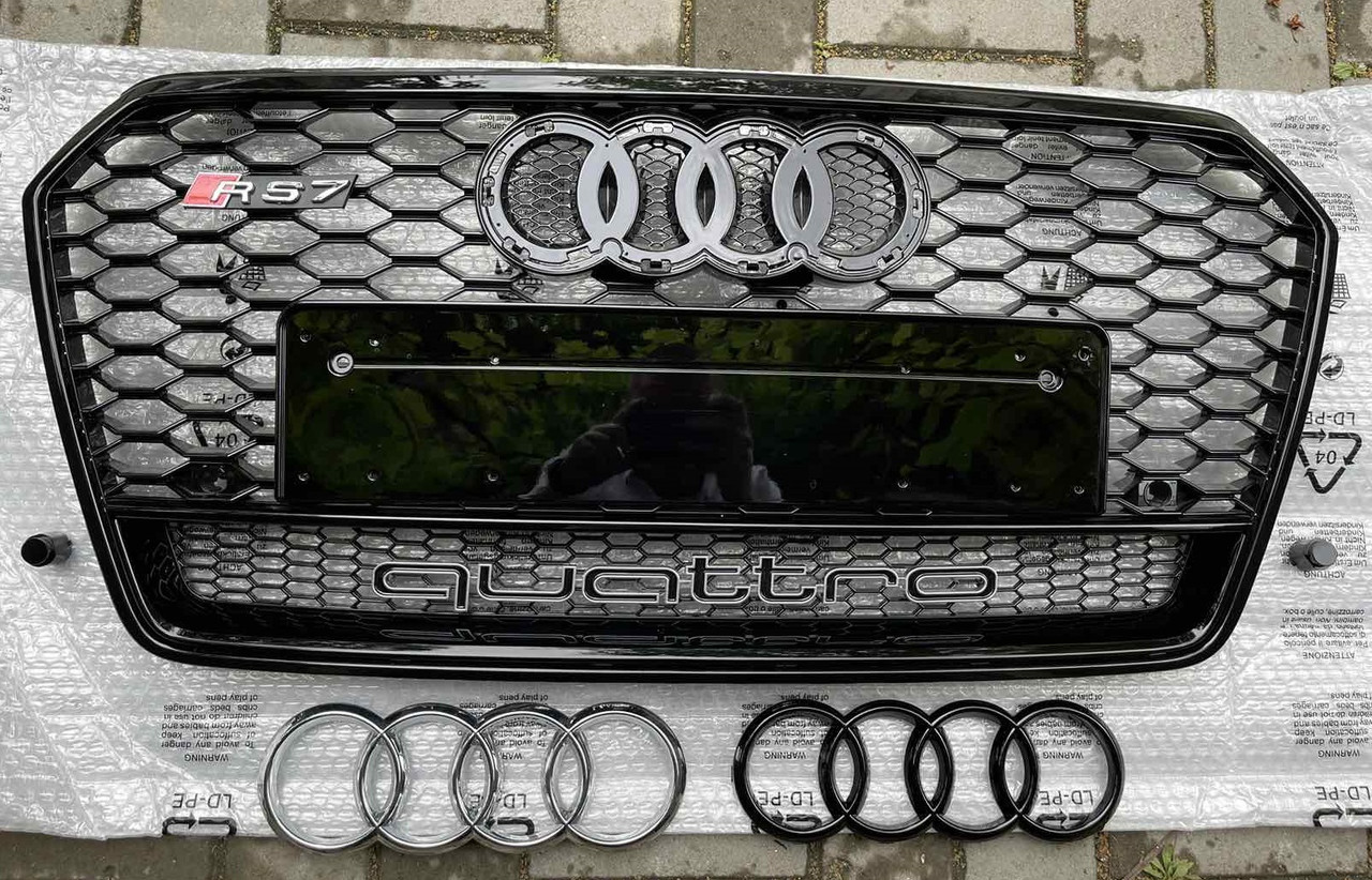 Решетка радиатора Audi A7 4G (15-18) стиль RS7 (черная + quattro)