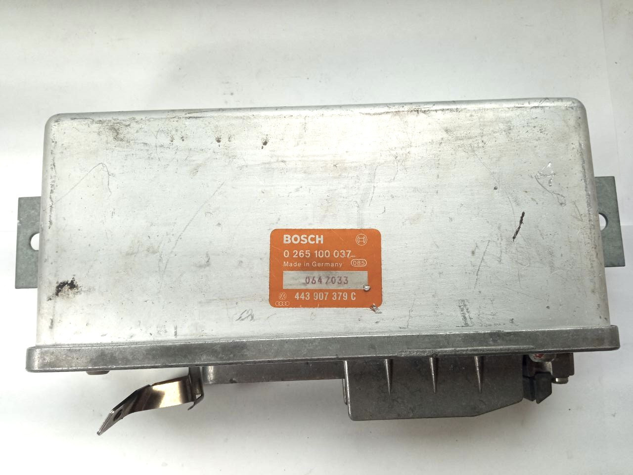 Електронний блок керування abs 0265100037 / 443007379C / 0 265 100 037