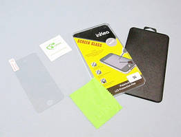 Як самостійно наклеїти захисне скло