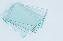 Скло 4-мм прозоре загартоване з кромкою