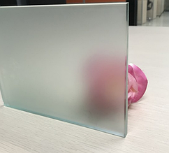 Скло 4мм матове (сатин) загартоване з кромкою