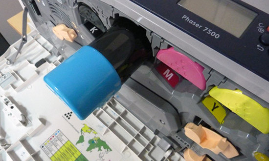 Xerox Phaser 7500N, кольоровий світлодіодний принтер формату А3 Phaser 7500