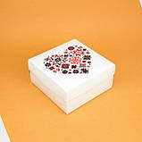 Коробки для упаковки подарунків 195*195*97 мм Подарункові коробки під патріотичні сувеніри "Вишиванка", фото 2