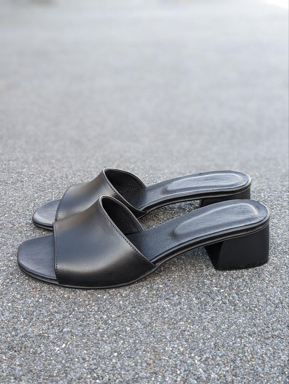 STTOPA Розміри 36-44. Шльопанці великих розмірів шкіряні. Каблук 4,5 см. 124-3644-45 Чорні, фото 1