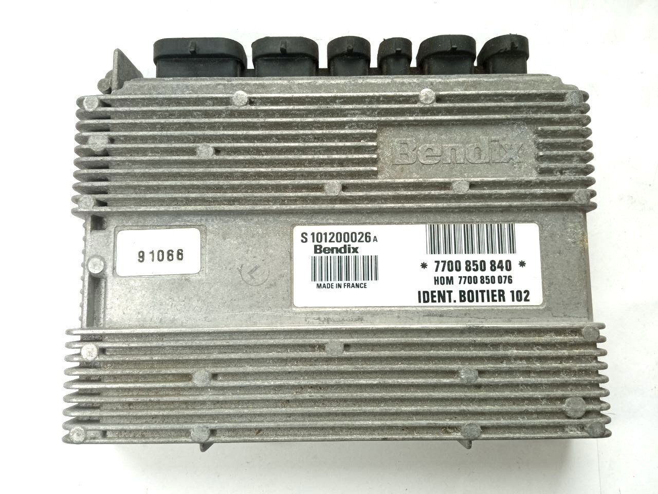 Електронний блок керування renault clio 1.4 S101200026A / 77700850840 / 7700850076 / s101200026a, фото 1