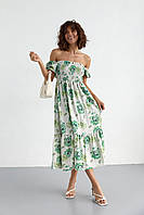 Женское зеленое летнее платье в цветочный узор с открытыми плечами M L