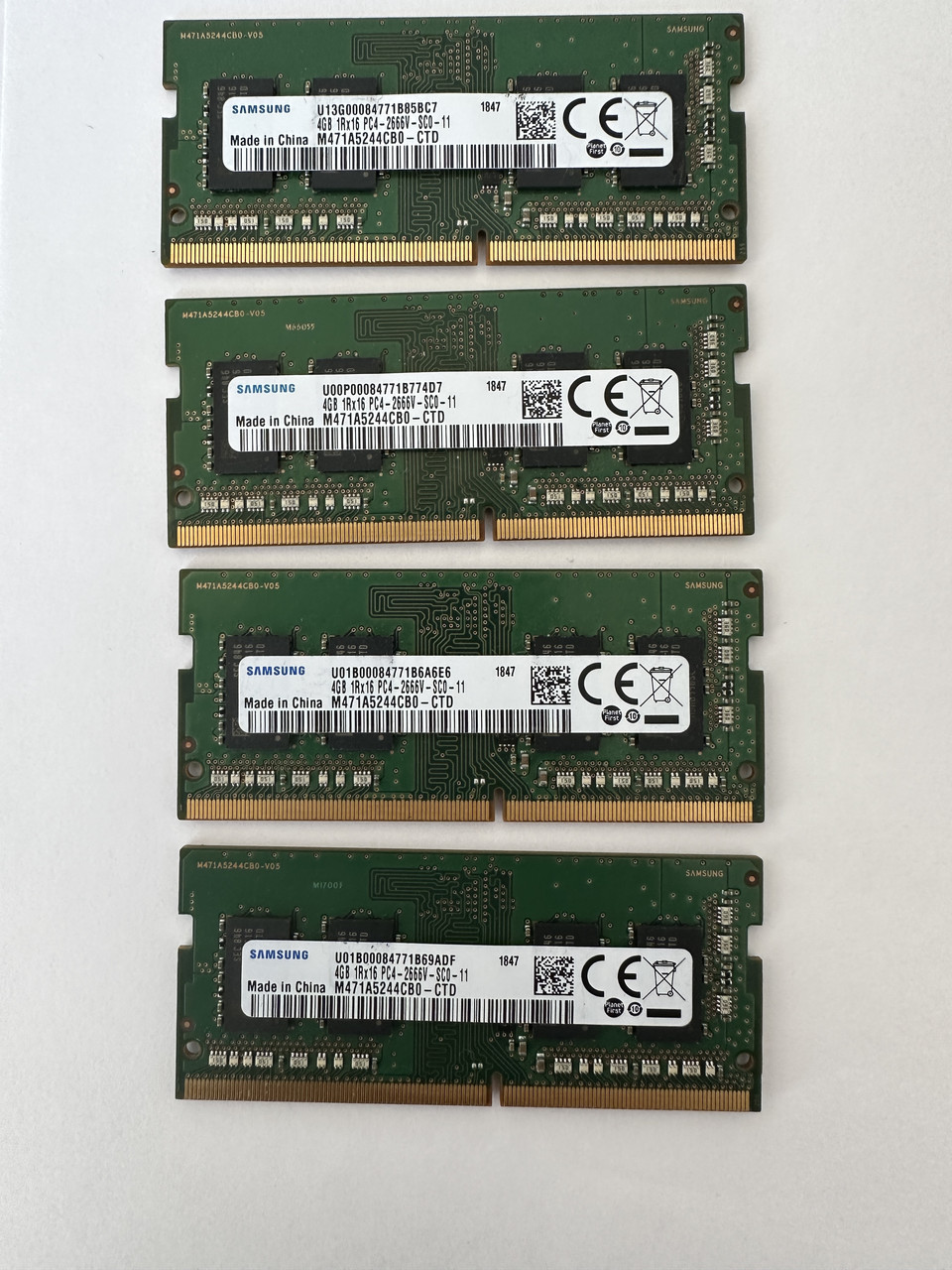 Оперативна пам'ять для ноутбука Samsung/Micron/Hynix 4 GB SO-DIMM DDR4 від 2133/2400/2666 MHz