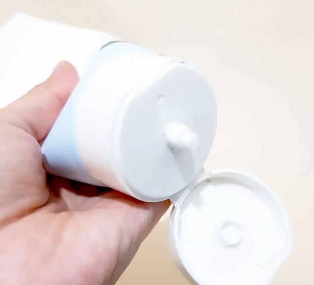 Мягкая пенка для умывания Round Lab 1025 Dokdo Cleanser