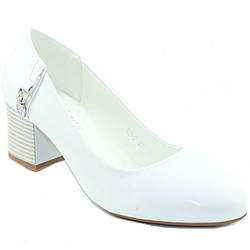 Жіночі білі туфлі м'які класика-човник на невисокому зручному каблуку