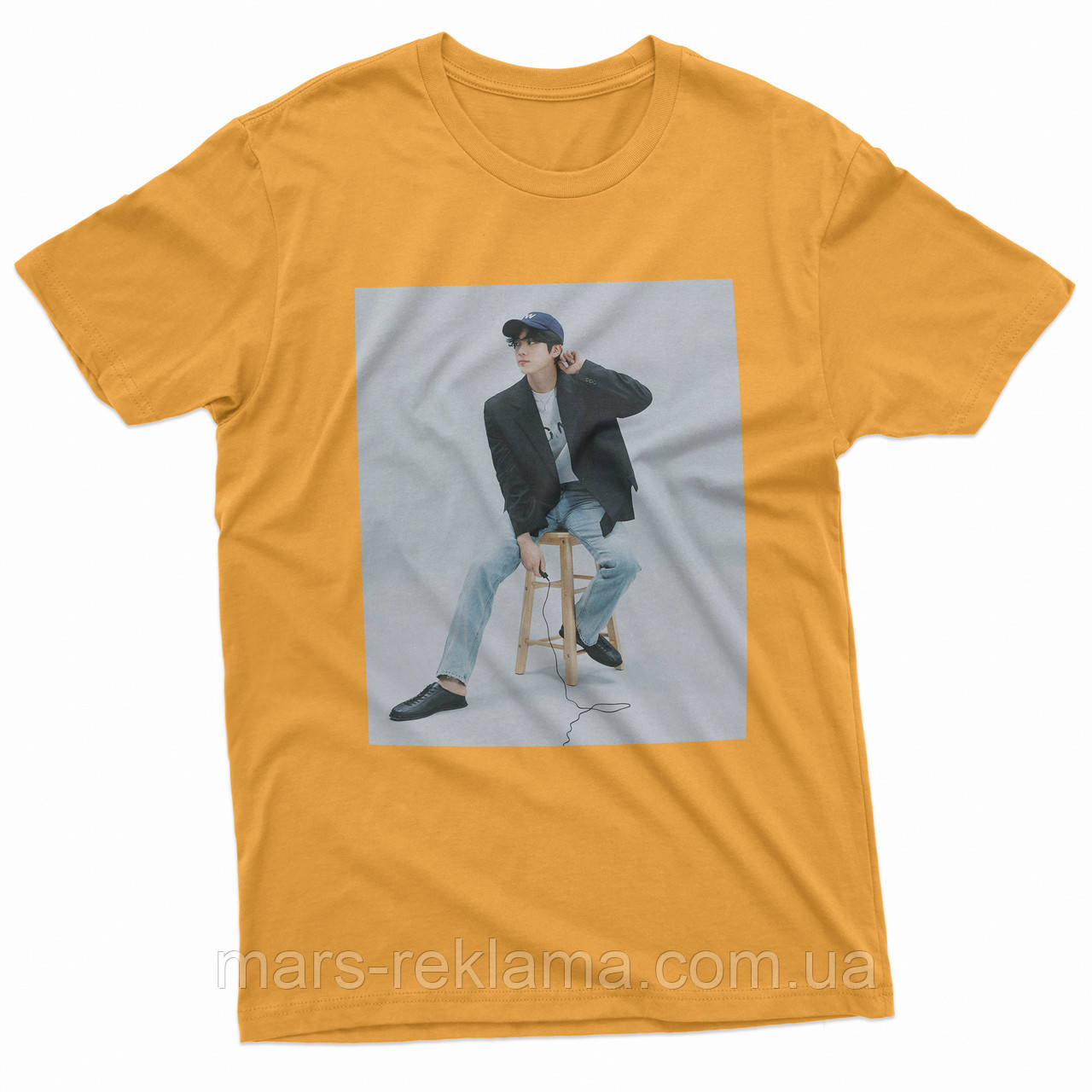 Футболка з принтом BTS