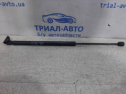 Амортизатор кришки багажника Hyundai Tucson 2004-2014 817712 (Арт.23858)
