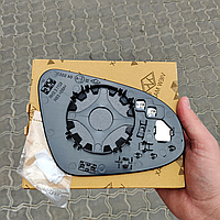 Toyota Avensis T27 (Тойота Авенсіс Т27) 2015-2019 вкладиш дзеркала (дзеркальний елемент) лівий