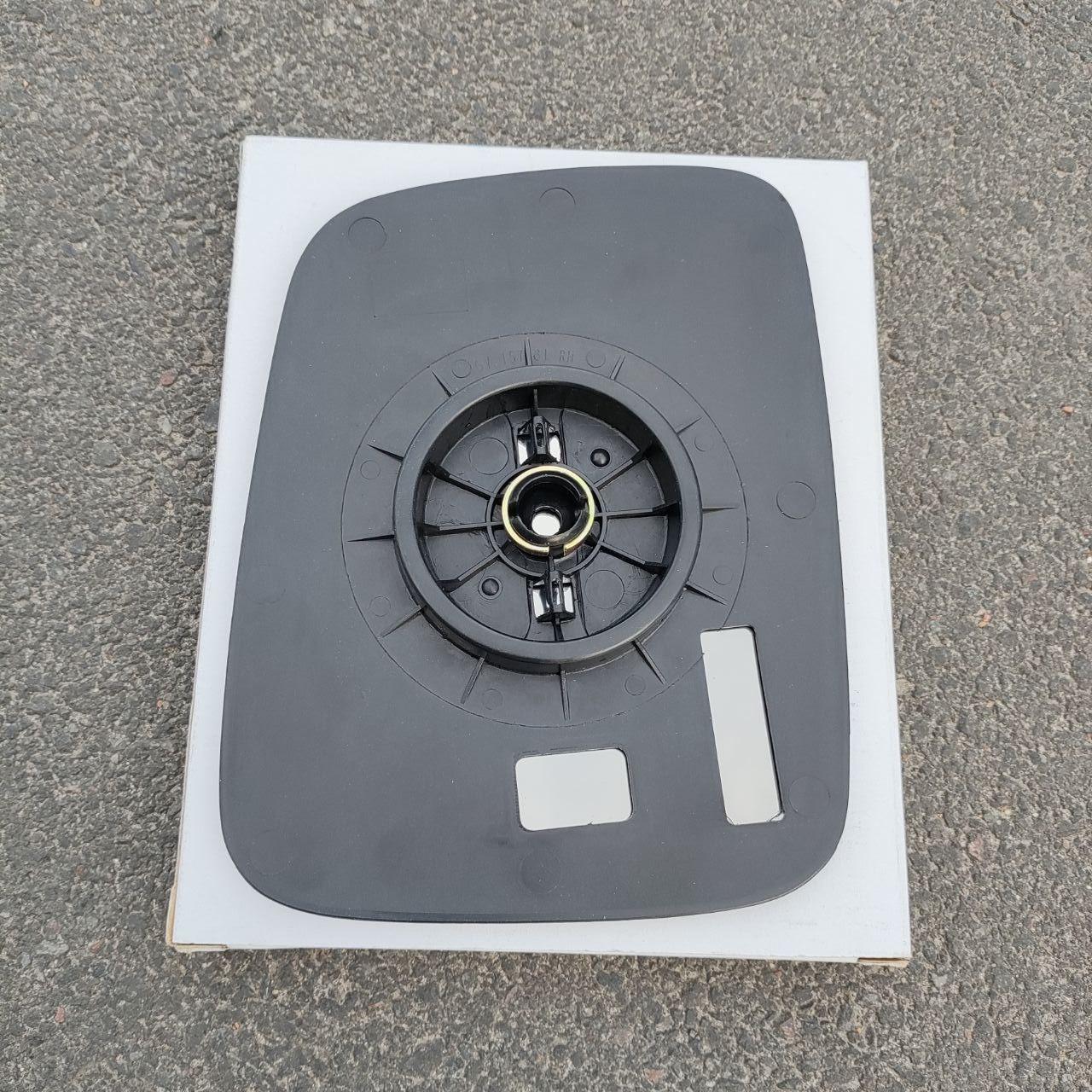 VW T4 (Фольксваген Т4) 1991-2003 скло дзеркала (вкладиш, дзеркальний елемент) правий, фото 1