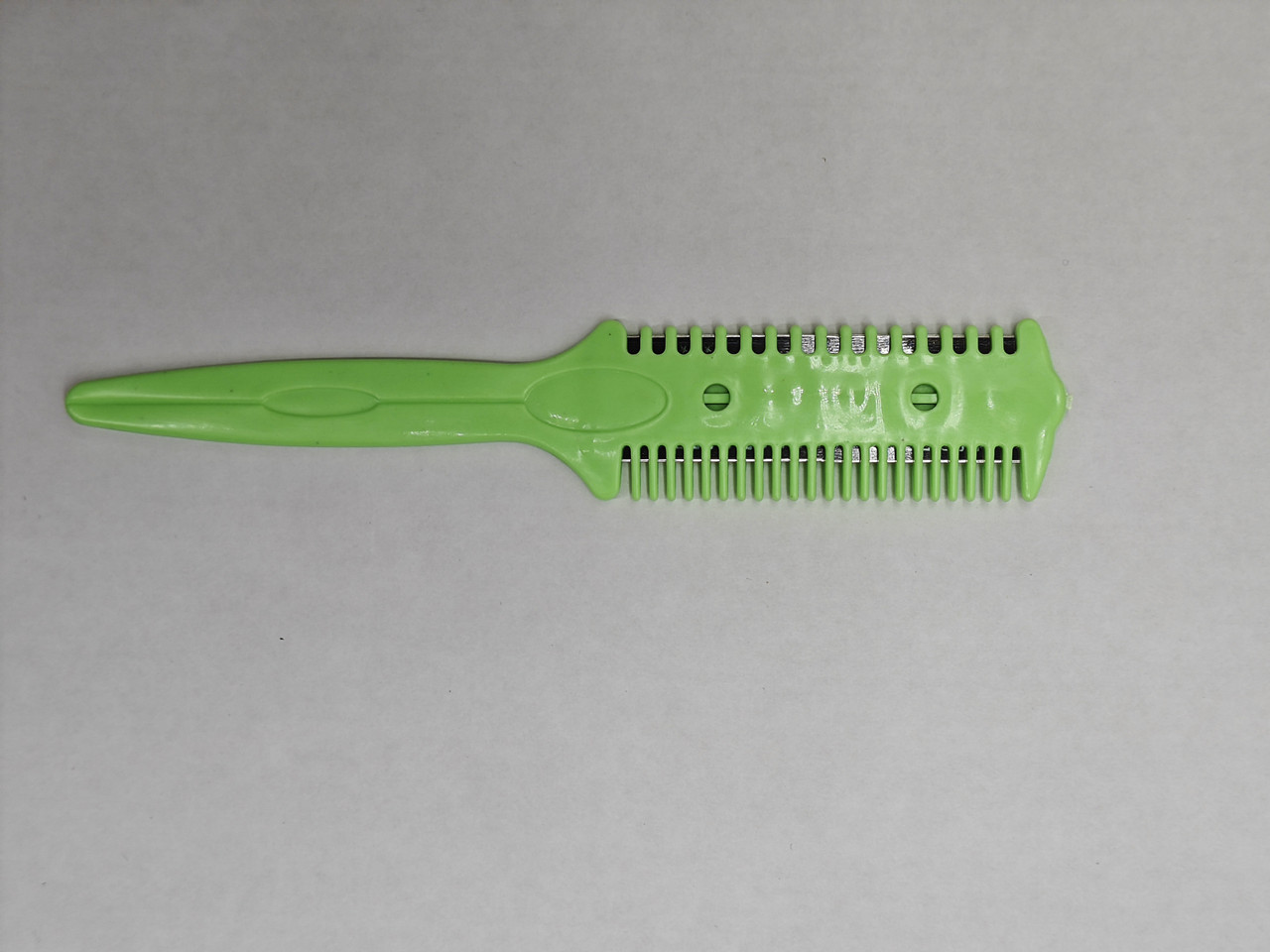 Парикмахерская расческа на два лезвия для филировки волос 17,5 см 1 шт. Зеленый - фото 2 - id-p1313222496