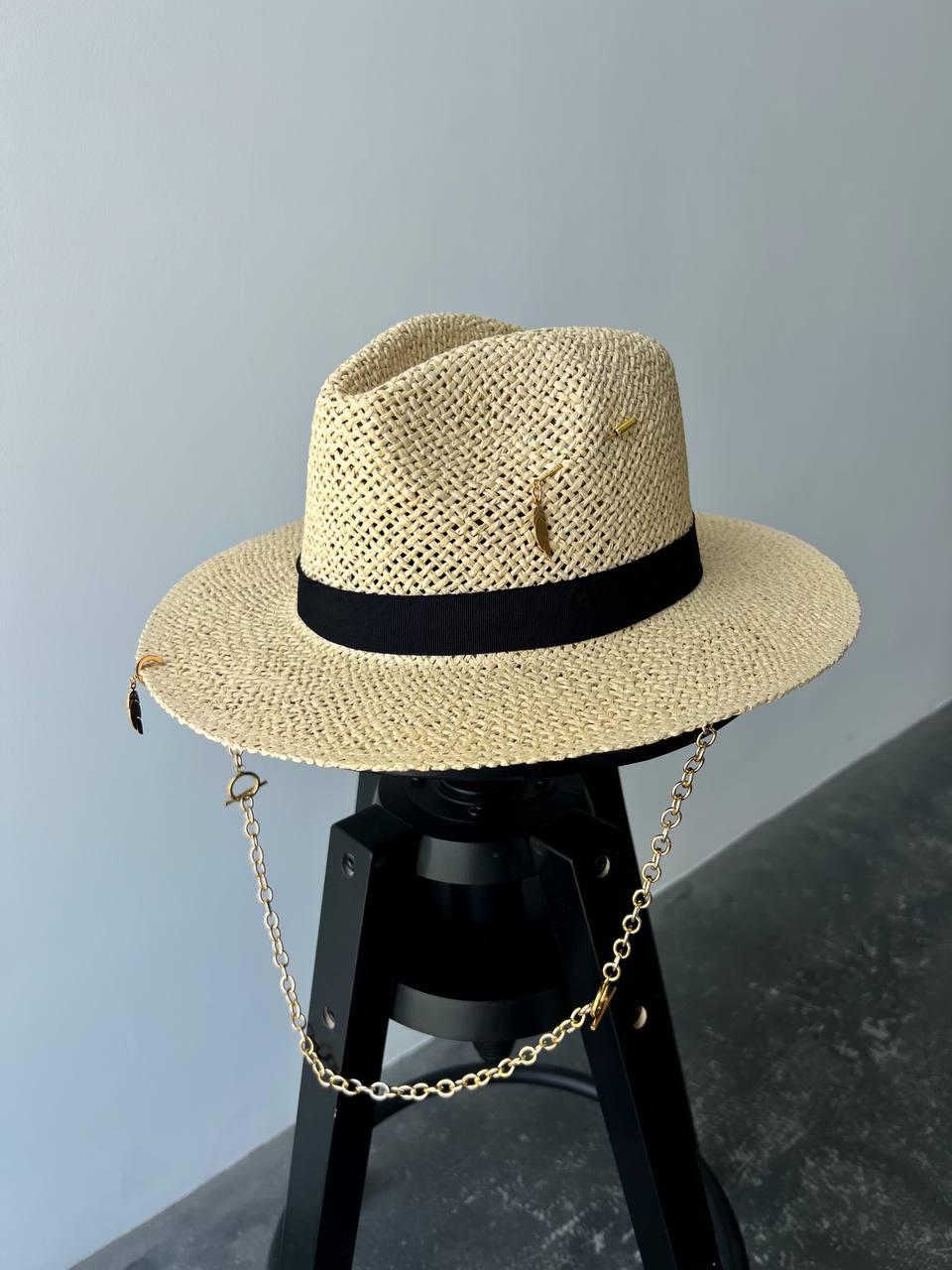 Жіночий літній капелюх Федора з рафії з ланцюжком та декором TROPIC (декор золото)