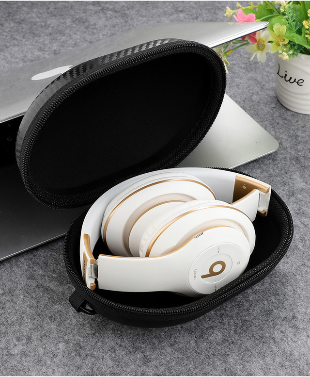 Чехол для наушников Карбон 17*13*8 см Чехол для наушников Карбон 17*13*8 см