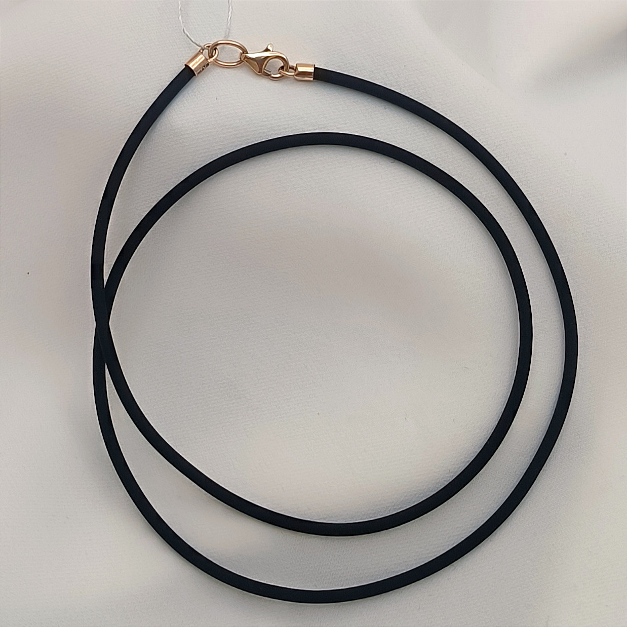 Каучук на шию з золотим карабіном 585 проби