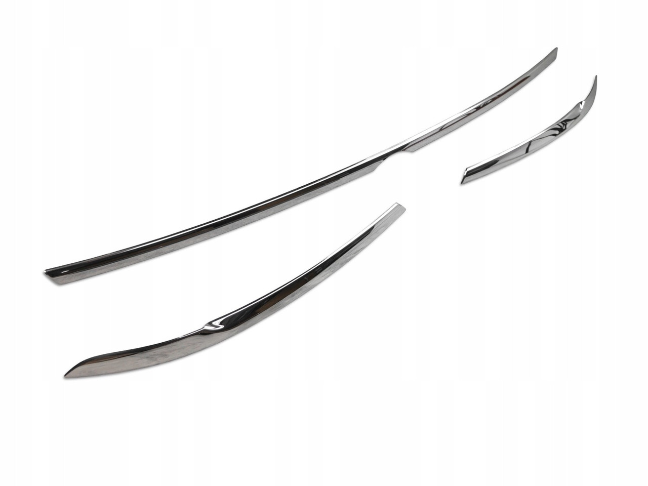 Накладки на решітку радіатора Volkswagen Tiguan (2016-) 3шт 7548105