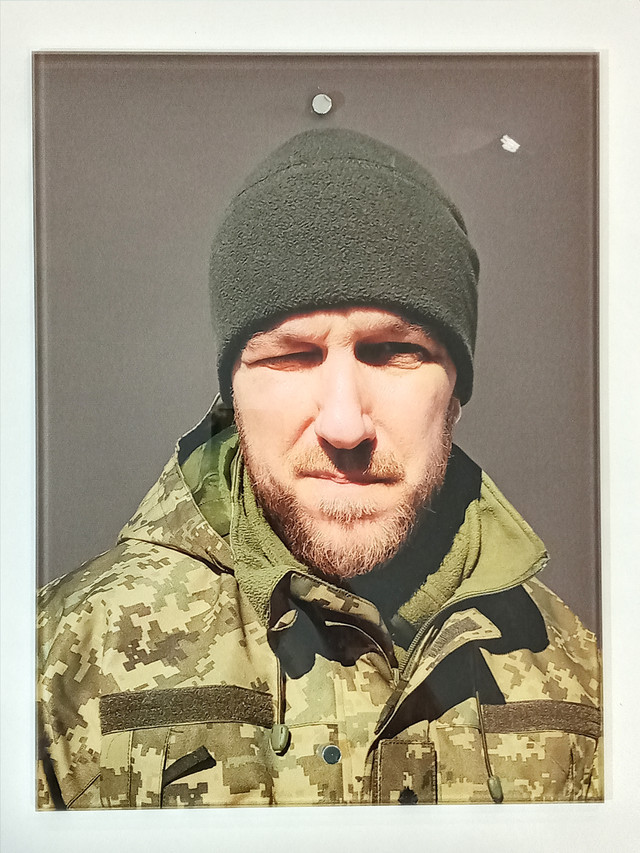 Foto-na-khrest-na-viysʹkovyy-tsvyntar