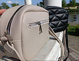 АКЦІЯ! БЕЖ ТАУП — стильна якісна невелика стьобана крос-боді сумочка на блискавці (Луцьк, 742), фото 9