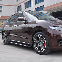 Бічні пороги Maserati Levante