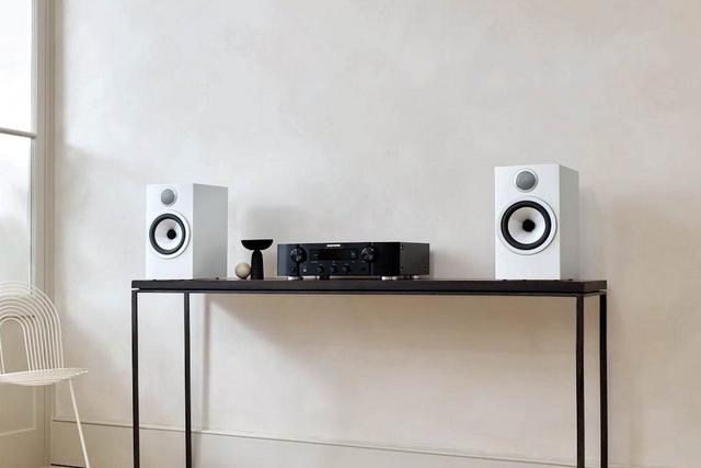 Bowers & Wilkins 706 S3