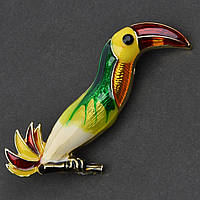 Брошка металева на золотистій основі тукан на гілочці з камінчиком покрита кольоровою емаллю розмір 40х45 мм