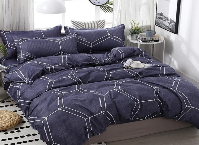 фотографія сімейний комплект постільна білизна бязь з двома підковдрами