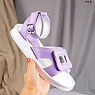 Бузкові жіночі босоніжки з натуральної шкіри на білій підошві, фото 6