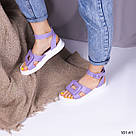 Бузкові жіночі босоніжки з натуральної шкіри на білій підошві, фото 7